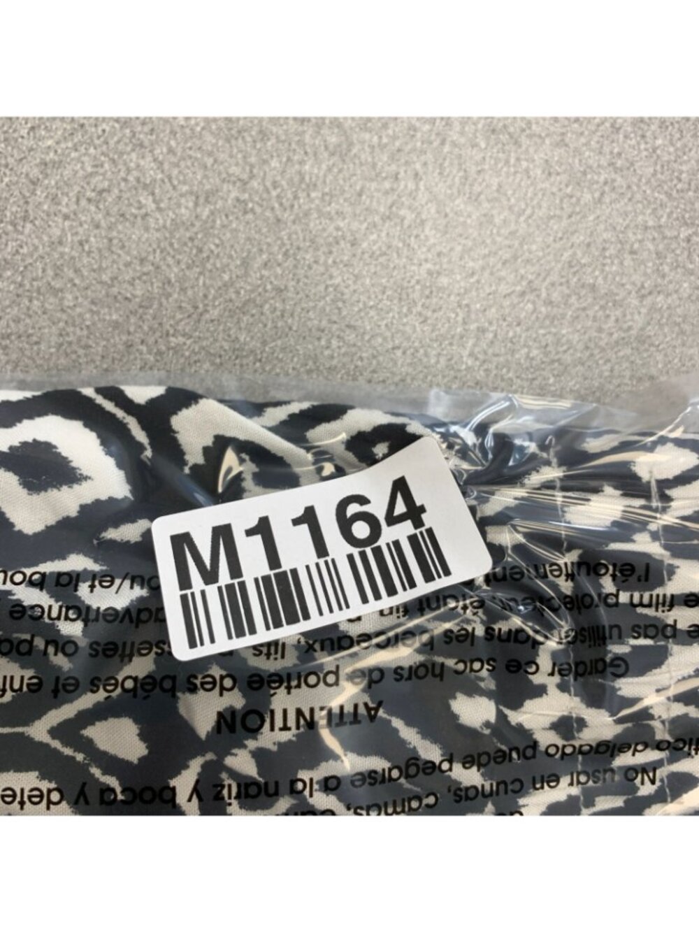 Wildfox Women's L Black & White Ikat Print Rayon Shorts M1164 - Picture 10 of 10